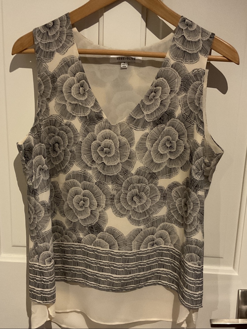 Rose & Olive Cream Sleeveless V-Neck Top with Gray Floral Lace